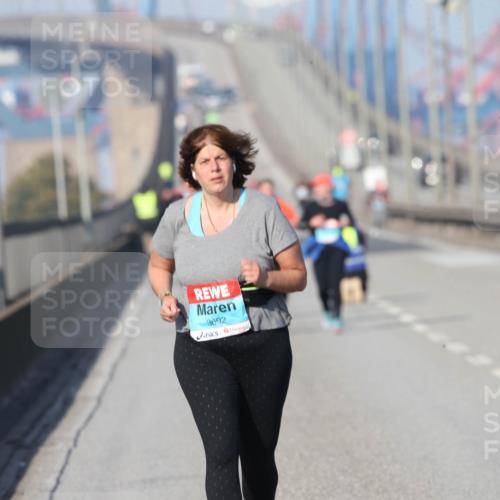 03.10.2025 - Köhlbrandbrückenlauf Jannik Wohlers http://msf.ph/oto/9098494 03.10.2025 10:22:42 Position 3 3692 meine-sportfotos.de