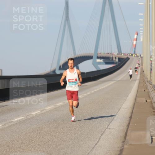 03.10.2025 - Köhlbrandbrückenlauf Lena Gebhardt http://msf.ph/oto/9098498 03.10.2025 09:34:33 Position 2 1013 meine-sportfotos.de