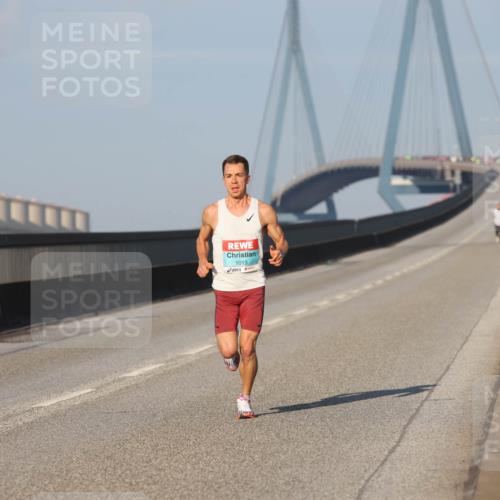 03.10.2025 - Köhlbrandbrückenlauf Lena Gebhardt http://msf.ph/oto/9098509 03.10.2025 09:34:35 Position 2 1013 meine-sportfotos.de