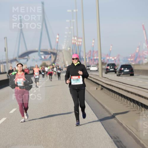 03.10.2025 - Köhlbrandbrückenlauf Jannik Wohlers http://msf.ph/oto/9098510 03.10.2025 10:19:59 Position 3  meine-sportfotos.de