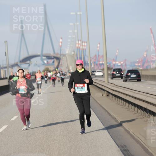 03.10.2025 - Köhlbrandbrückenlauf Jannik Wohlers http://msf.ph/oto/9098513 03.10.2025 10:19:59 Position 3 2394 meine-sportfotos.de
