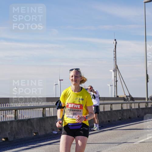 03.10.2025 - Köhlbrandbrückenlauf Michael Burmester http://msf.ph/oto/9098526 03.10.2025 12:44:57 Position 2 6635 meine-sportfotos.de