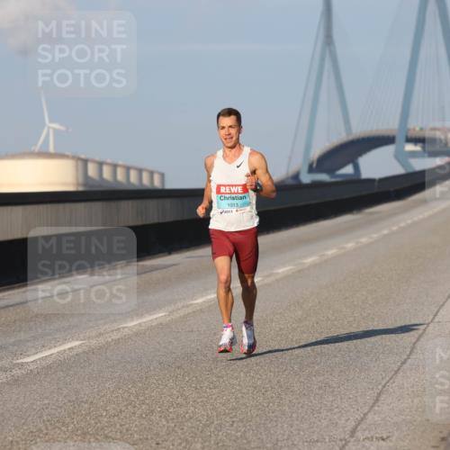 03.10.2025 - Köhlbrandbrückenlauf Lena Gebhardt http://msf.ph/oto/9098541 03.10.2025 09:34:36 Position 2 1013 meine-sportfotos.de
