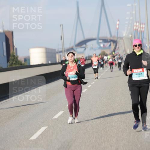 03.10.2025 - Köhlbrandbrückenlauf Jannik Wohlers http://msf.ph/oto/9098559 03.10.2025 10:20:00 Position 3 2394 meine-sportfotos.de