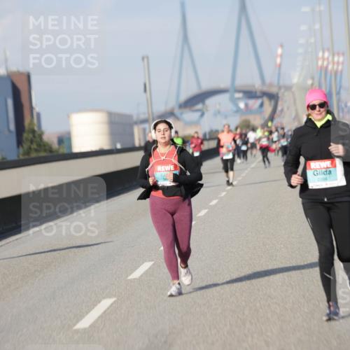 03.10.2025 - Köhlbrandbrückenlauf Jannik Wohlers http://msf.ph/oto/9098578 03.10.2025 10:20:01 Position 3 2894 meine-sportfotos.de