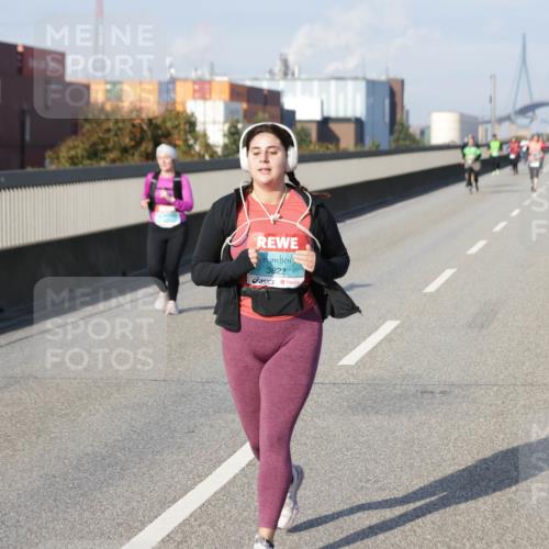 03.10.2025 - Köhlbrandbrückenlauf Jannik Wohlers http://msf.ph/oto/9098591 03.10.2025 10:20:07 Position 3 3822 meine-sportfotos.de