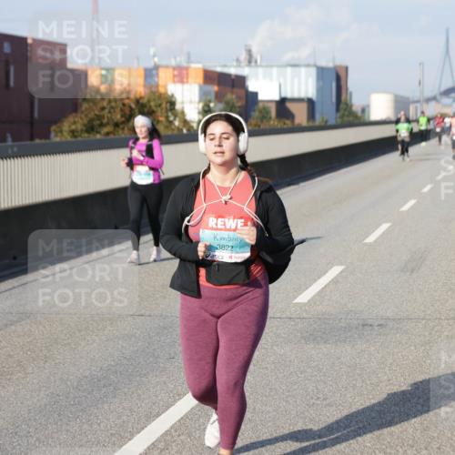 03.10.2025 - Köhlbrandbrückenlauf Jannik Wohlers http://msf.ph/oto/9098600 03.10.2025 10:20:07 Position 3 3822 meine-sportfotos.de
