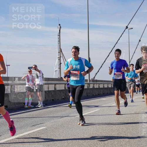 03.10.2025 - Köhlbrandbrückenlauf Michael Burmester http://msf.ph/oto/9098606 03.10.2025 12:45:02 Position 2 6037, 6534 meine-sportfotos.de