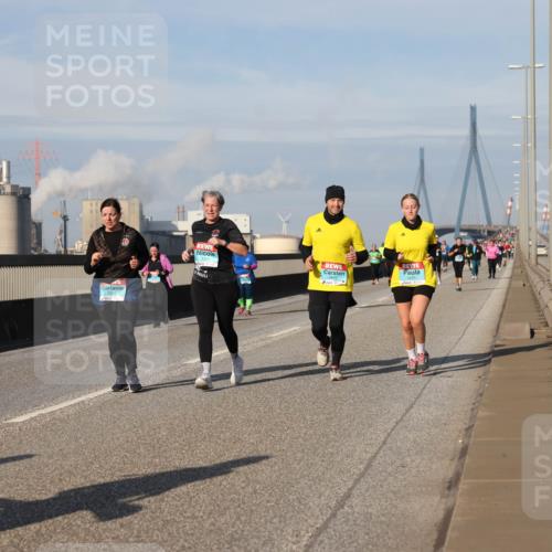 03.10.2025 - Köhlbrandbrückenlauf Lena Gebhardt http://msf.ph/oto/9098675 03.10.2025 10:10:33 Position 2 2041 meine-sportfotos.de