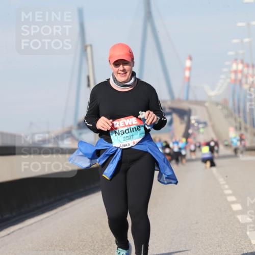 03.10.2025 - Köhlbrandbrückenlauf Jannik Wohlers http://msf.ph/oto/9098676 03.10.2025 10:23:16 Position 3 2507 meine-sportfotos.de