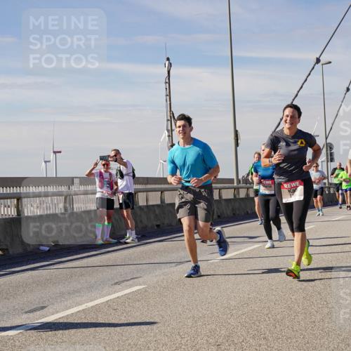 03.10.2025 - Köhlbrandbrückenlauf Michael Burmester http://msf.ph/oto/9098678 03.10.2025 12:45:06 Position 2  meine-sportfotos.de