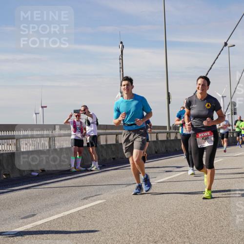 03.10.2025 - Köhlbrandbrückenlauf Michael Burmester http://msf.ph/oto/9098685 03.10.2025 12:45:06 Position 2  meine-sportfotos.de