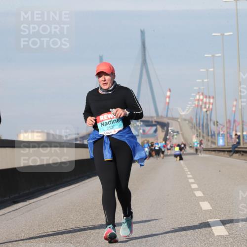 03.10.2025 - Köhlbrandbrückenlauf Jannik Wohlers http://msf.ph/oto/9098690 03.10.2025 10:23:17 Position 3 1928, 2507 meine-sportfotos.de