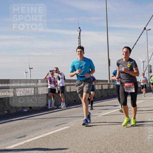 03.10.2025 - Köhlbrandbrückenlauf Michael Burmester http://msf.ph/oto/9098691 03.10.2025 12:45:06 Position 2 5791 meine-sportfotos.de