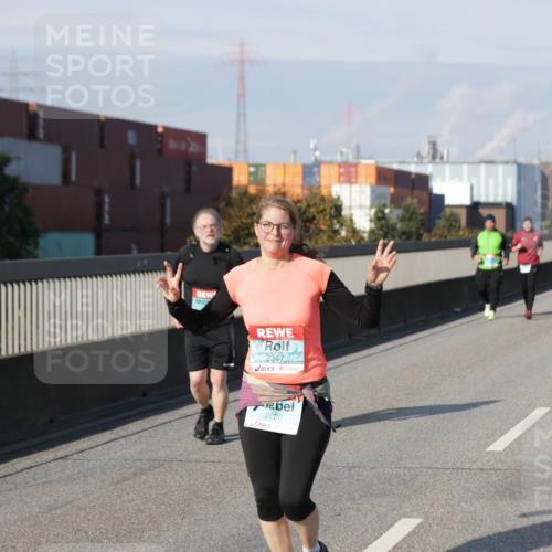 03.10.2025 - Köhlbrandbrückenlauf Jannik Wohlers http://msf.ph/oto/9098701 03.10.2025 10:20:28 Position 3 34, 2620 meine-sportfotos.de