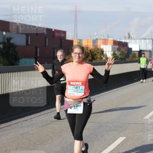 03.10.2025 - Köhlbrandbrückenlauf Jannik Wohlers http://msf.ph/oto/9098715 03.10.2025 10:20:28 Position 3 2620 meine-sportfotos.de