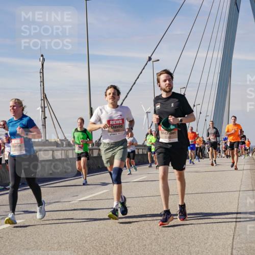 03.10.2025 - Köhlbrandbrückenlauf Michael Burmester http://msf.ph/oto/9098730 03.10.2025 12:45:07 Position 2 4391, 4405 meine-sportfotos.de