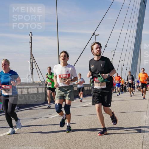 03.10.2025 - Köhlbrandbrückenlauf Michael Burmester http://msf.ph/oto/9098754 03.10.2025 12:45:08 Position 2 4381, 5242 meine-sportfotos.de