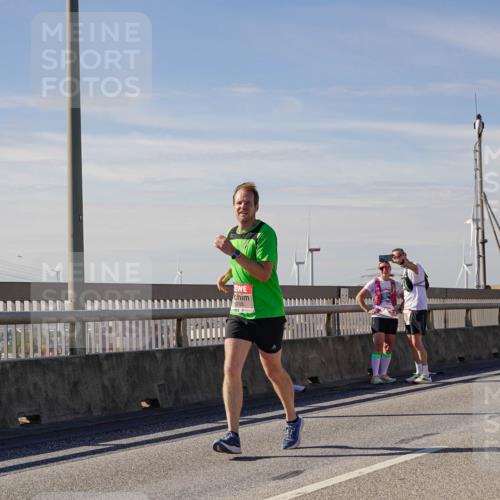 03.10.2025 - Köhlbrandbrückenlauf Michael Burmester http://msf.ph/oto/9098805 03.10.2025 12:45:10 Position 2 5705 meine-sportfotos.de