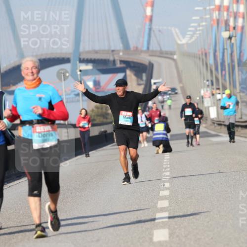 03.10.2025 - Köhlbrandbrückenlauf Jannik Wohlers http://msf.ph/oto/9098813 03.10.2025 10:24:05 Position 3 3 meine-sportfotos.de