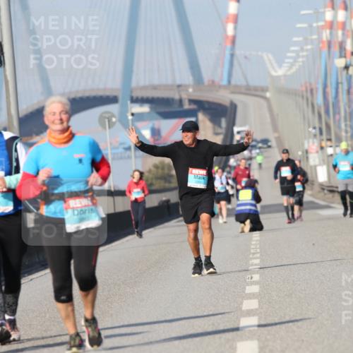 03.10.2025 - Köhlbrandbrückenlauf Jannik Wohlers http://msf.ph/oto/9098829 03.10.2025 10:24:05 Position 3 3 meine-sportfotos.de