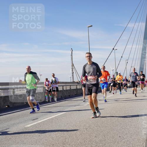 03.10.2025 - Köhlbrandbrückenlauf Michael Burmester http://msf.ph/oto/9098907 03.10.2025 12:45:15 Position 2  meine-sportfotos.de