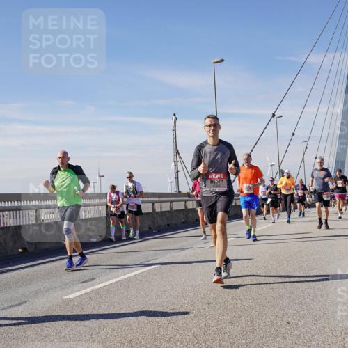 03.10.2025 - Köhlbrandbrückenlauf Michael Burmester http://msf.ph/oto/9098920 03.10.2025 12:45:15 Position 2  meine-sportfotos.de