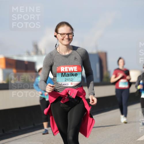 03.10.2025 - Köhlbrandbrückenlauf Jannik Wohlers http://msf.ph/oto/9098937 03.10.2025 10:20:39 Position 3 6, 2452 meine-sportfotos.de