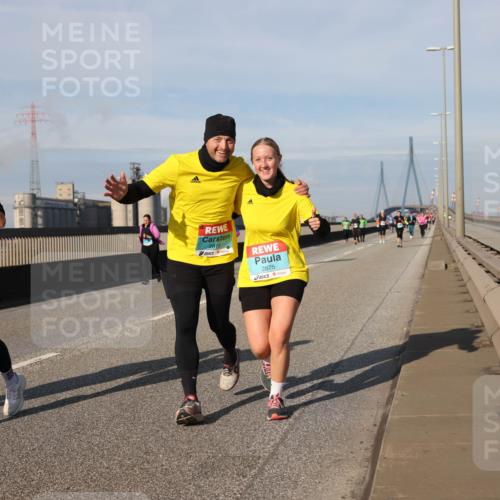03.10.2025 - Köhlbrandbrückenlauf Lena Gebhardt http://msf.ph/oto/9098941 03.10.2025 10:10:37 Position 2 1749, 281, 2875 meine-sportfotos.de