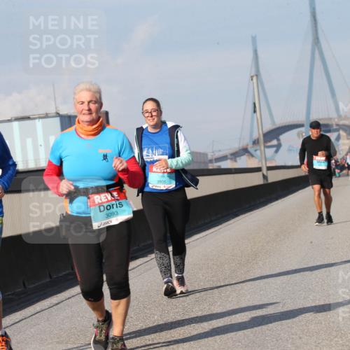 03.10.2025 - Köhlbrandbrückenlauf Jannik Wohlers http://msf.ph/oto/9098968 03.10.2025 10:24:14 Position 3 3032, 3093, 3805 meine-sportfotos.de