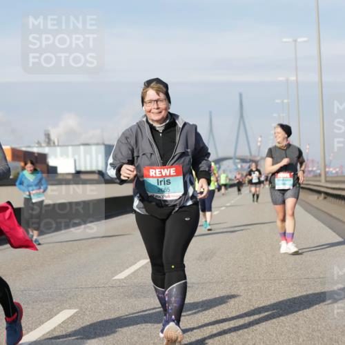 03.10.2025 - Köhlbrandbrückenlauf Jannik Wohlers http://msf.ph/oto/9098977 03.10.2025 10:20:41 Position 3 2452, 2665 meine-sportfotos.de