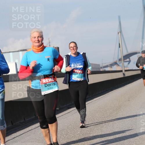 03.10.2025 - Köhlbrandbrückenlauf Jannik Wohlers http://msf.ph/oto/9098986 03.10.2025 10:24:14 Position 3 3092, 3093, 3805 meine-sportfotos.de