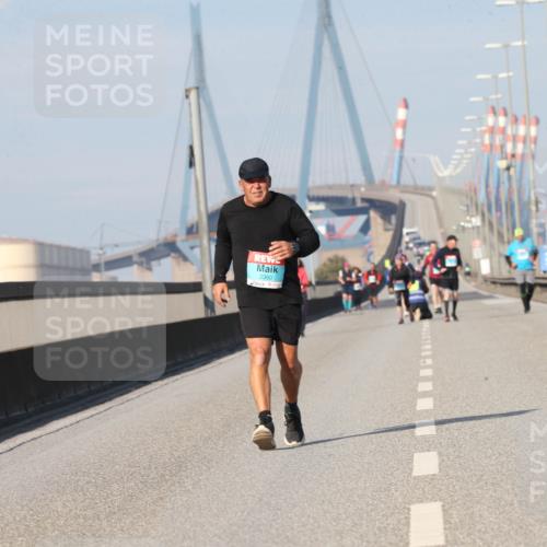 03.10.2025 - Köhlbrandbrückenlauf Jannik Wohlers http://msf.ph/oto/9099017 03.10.2025 10:24:18 Position 3 2360 meine-sportfotos.de