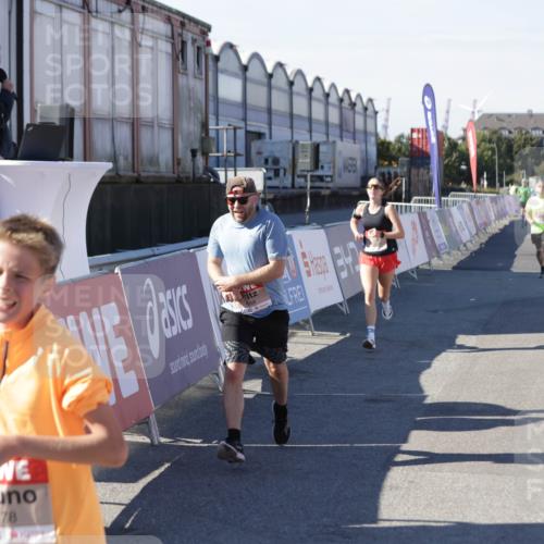 03.10.2025 - Köhlbrandbrückenlauf Jannik Wohlers http://msf.ph/oto/9099030 03.10.2025 12:56:33 Ziel 4054, 4096, 4166, 4170, 4231, 4478, 6266, 6408, 6769 meine-sportfotos.de