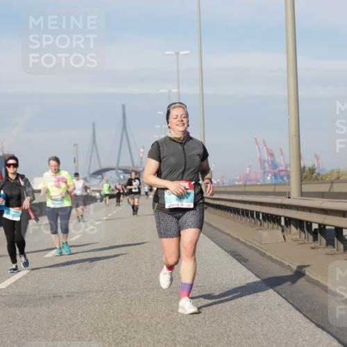 03.10.2025 - Köhlbrandbrückenlauf Jannik Wohlers http://msf.ph/oto/9099032 03.10.2025 10:20:43 Position 3  meine-sportfotos.de