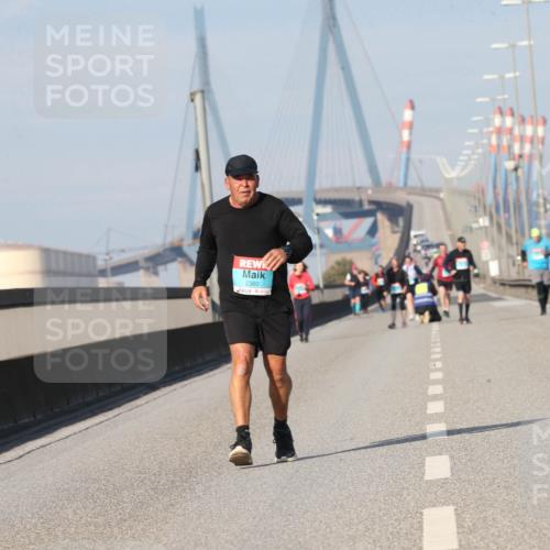 03.10.2025 - Köhlbrandbrückenlauf Jannik Wohlers http://msf.ph/oto/9099043 03.10.2025 10:24:18 Position 3 2360 meine-sportfotos.de