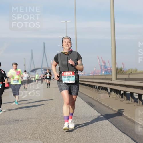03.10.2025 - Köhlbrandbrückenlauf Jannik Wohlers http://msf.ph/oto/9099055 03.10.2025 10:20:43 Position 3 3649 meine-sportfotos.de