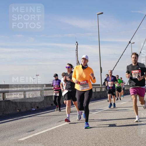 03.10.2025 - Köhlbrandbrückenlauf Michael Burmester http://msf.ph/oto/9099081 03.10.2025 12:45:19 Position 2 4479 meine-sportfotos.de