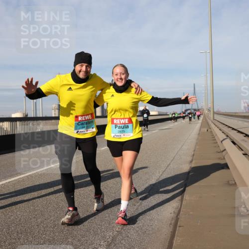 03.10.2025 - Köhlbrandbrückenlauf Lena Gebhardt http://msf.ph/oto/9099110 03.10.2025 10:10:37 Position 2 1749, 287, 2875 meine-sportfotos.de