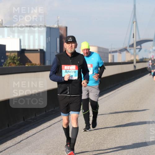 03.10.2025 - Köhlbrandbrückenlauf Jannik Wohlers http://msf.ph/oto/9099134 03.10.2025 10:25:02 Position 3  meine-sportfotos.de