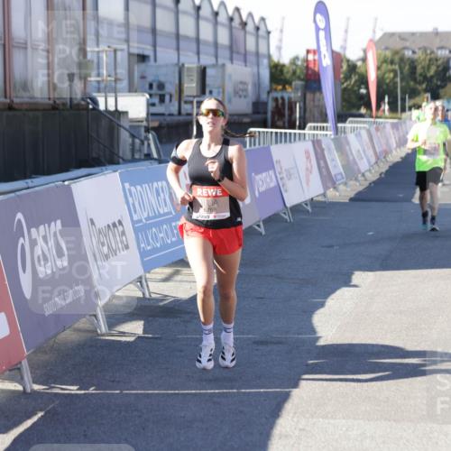 03.10.2025 - Köhlbrandbrückenlauf Jannik Wohlers http://msf.ph/oto/9099136 03.10.2025 12:56:34 Ziel 4054, 4096, 4166, 4170, 4231, 4478, 6266, 6408, 6769 meine-sportfotos.de