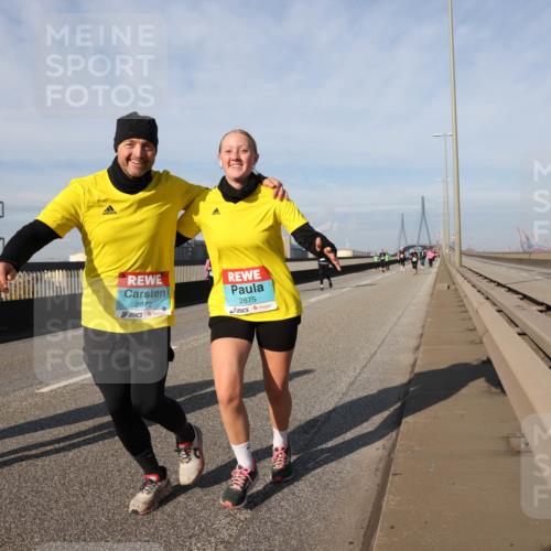 03.10.2025 - Köhlbrandbrückenlauf Lena Gebhardt http://msf.ph/oto/9099158 03.10.2025 10:10:38 Position 2 2872, 2875 meine-sportfotos.de