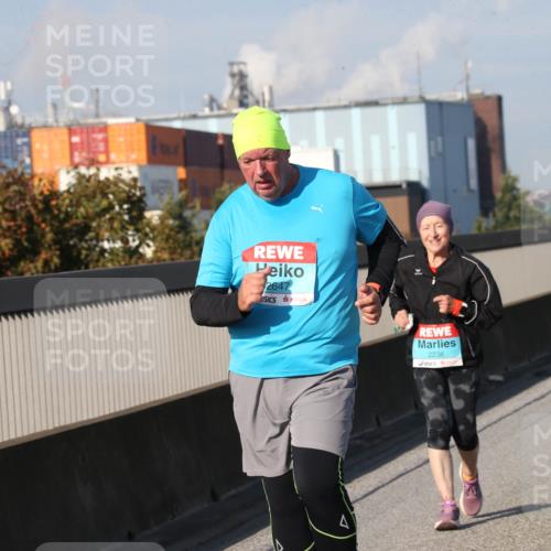 03.10.2025 - Köhlbrandbrückenlauf Jannik Wohlers http://msf.ph/oto/9099226 03.10.2025 10:25:06 Position 3 2647, 2236 meine-sportfotos.de