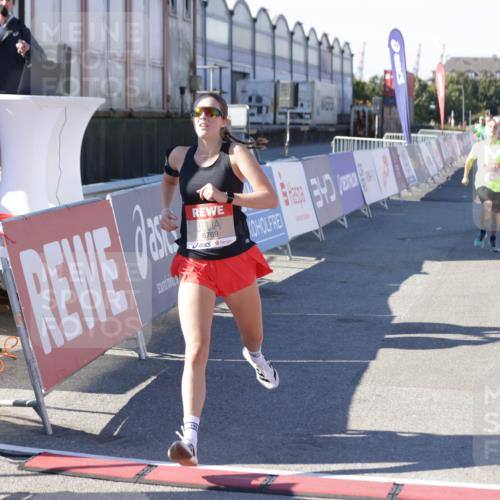 03.10.2025 - Köhlbrandbrückenlauf Jannik Wohlers http://msf.ph/oto/9099233 03.10.2025 12:56:35 Ziel 4054, 4096, 4170, 4231, 4478, 5091, 6266, 6408, 6769 meine-sportfotos.de