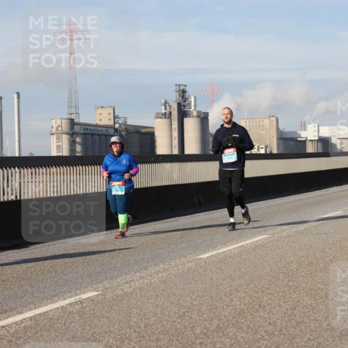03.10.2025 - Köhlbrandbrückenlauf Lena Gebhardt http://msf.ph/oto/9099263 03.10.2025 10:10:41 Position 2  meine-sportfotos.de