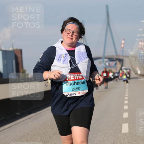 03.10.2025 - Köhlbrandbrückenlauf Jannik Wohlers http://msf.ph/oto/9099281 03.10.2025 10:25:09 Position 3 2650 meine-sportfotos.de