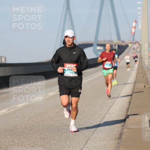 03.10.2025 - Köhlbrandbrückenlauf Lena Gebhardt http://msf.ph/oto/9099303 03.10.2025 09:35:26 Position 2 1062, 24 meine-sportfotos.de