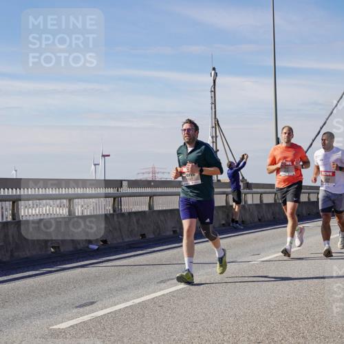 03.10.2025 - Köhlbrandbrückenlauf Michael Burmester http://msf.ph/oto/9099338 03.10.2025 12:45:31 Position 2  meine-sportfotos.de