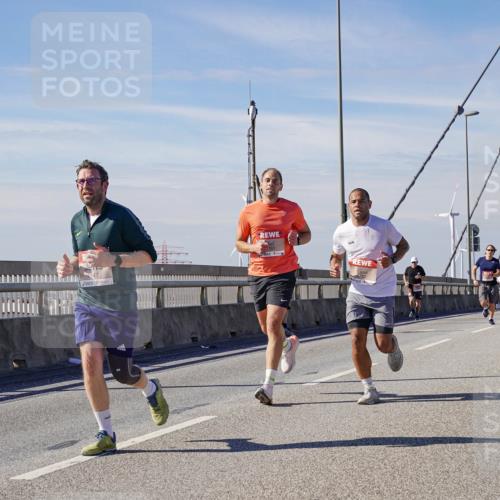 03.10.2025 - Köhlbrandbrückenlauf Michael Burmester http://msf.ph/oto/9099368 03.10.2025 12:45:32 Position 2  meine-sportfotos.de