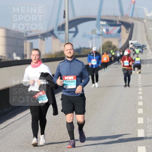 03.10.2025 - Köhlbrandbrückenlauf Jannik Wohlers http://msf.ph/oto/9099391 03.10.2025 10:26:08 Position 3 8474, 2367 meine-sportfotos.de